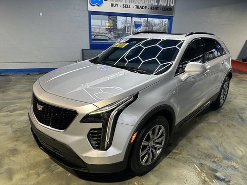 Used 2019 Cadillac XT4 Sport image 3