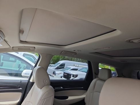 Used 2018 Buick Enclave Premium image 4