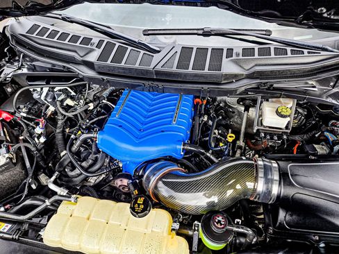 Used 2022 Ford F150 Lariat w/ Equipment Group 502A High AWD/4WD image 9