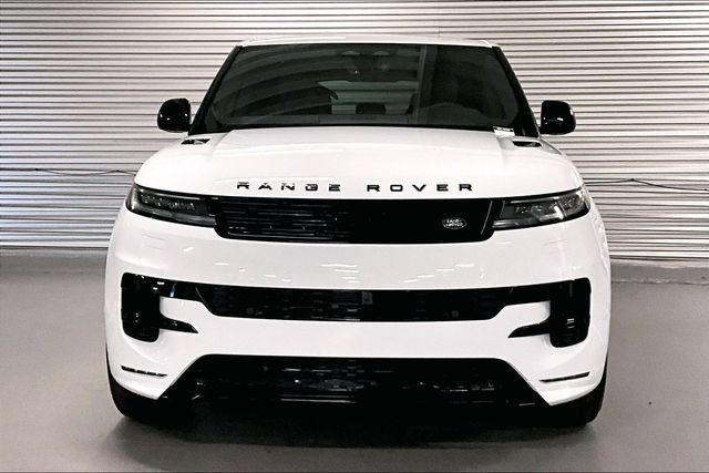 New 2026 Land Rover Range Rover Sport Dynamic SE AWD/4WD image 2