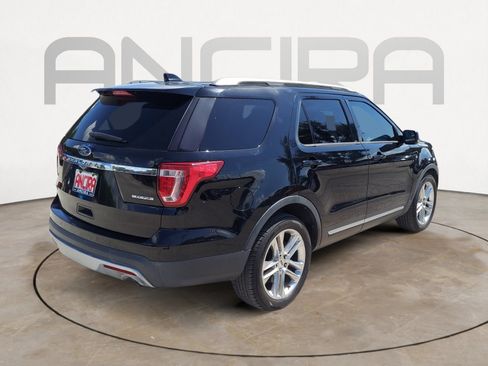 Used 2016 Ford Explorer XLT w/ Equipment Group 202A FWD image 10