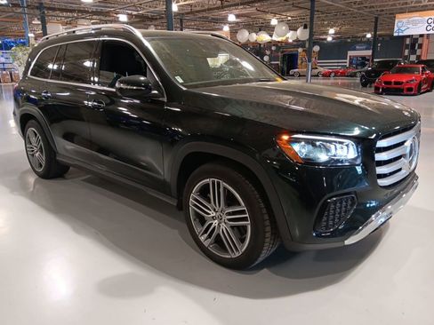 Used 2024 Mercedes-Benz GLS 450 4MATIC image 4