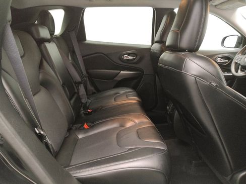 Used 2022 Jeep Cherokee Latitude Lux image 19