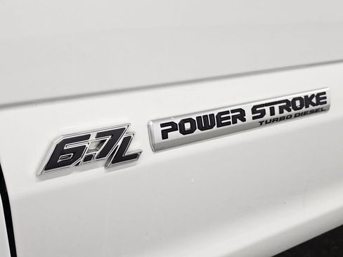 Used 2022 Ford F550 4x4 Crew Cab Super Duty w/ Power Equipment Group image 29