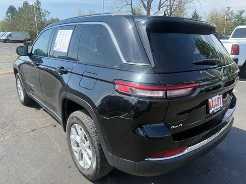 Used 2023 Jeep Grand Cherokee Limited image 5