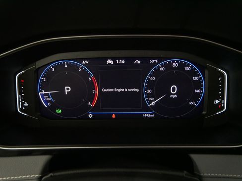 Certified 2025 Volkswagen Jetta SEL image 21