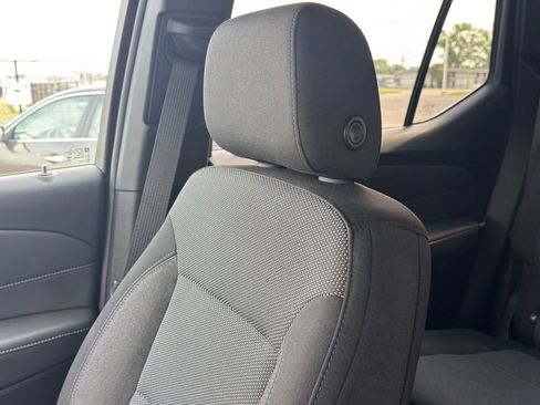 Used 2024 Chevrolet Traverse LT AWD/4WD image 42