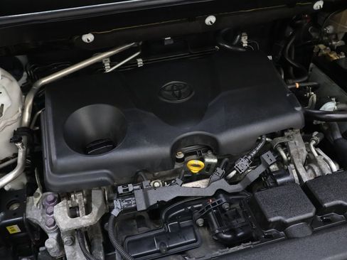 Used 2020 Toyota RAV4 Limited AWD/4WD image 26