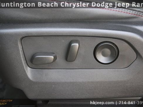 Used 2024 Chevrolet Suburban RST w/ Luxury Package image 34