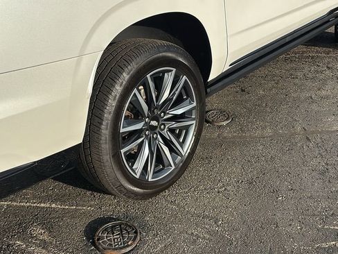 Used 2022 Cadillac Escalade ESV Sport Platinum w/ Heavy-Duty Trailer Package image 8