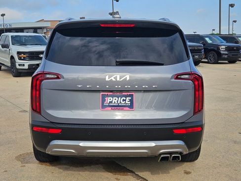 Used 2022 Kia Telluride S image 7