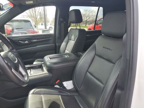 Used 2021 GMC Yukon Denali AWD/4WD image 13