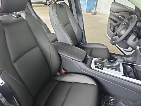 New 2025 MAZDA CX-30 AWD 2.5 S w/ Select Sport Pkg image 10