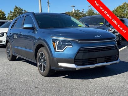 New 2025 Kia Niro EX