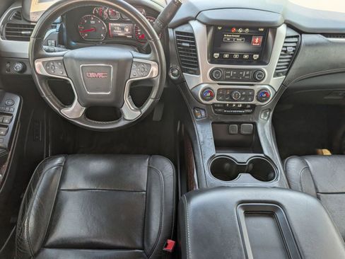 Used 2015 GMC Yukon SLT w/ HD Trailering Package AWD/4WD image 9