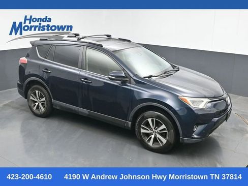 Used 2017 Toyota RAV4 XLE AWD/4WD image 1