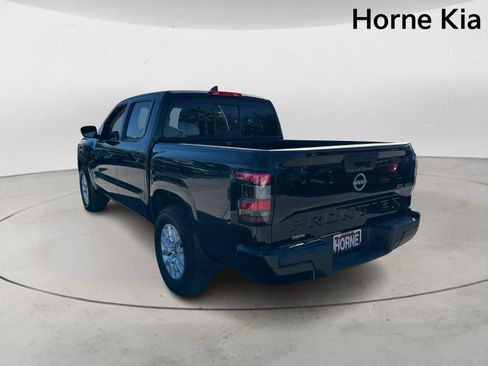 Used 2022 Nissan Frontier SV image 5