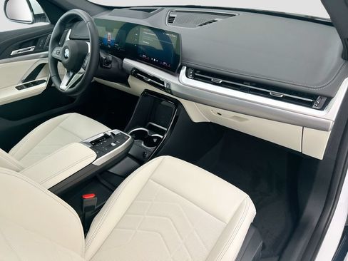 New 2026 BMW X1 xDrive28i w/ Technology Package AWD/4WD image 15