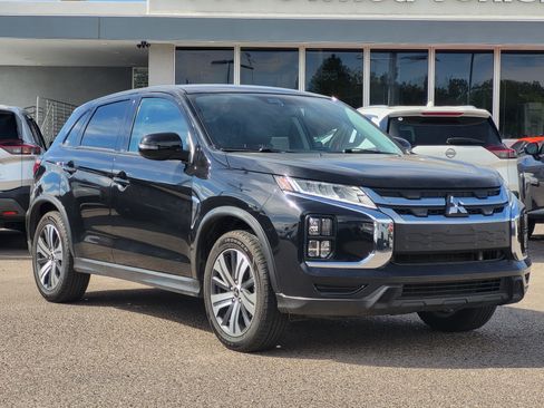 Used 2024 Mitsubishi Outlander Sport ES AWD/4WD image 3