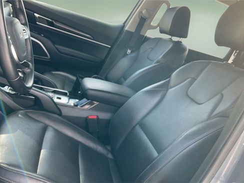 Used 2023 Kia Telluride S image 16