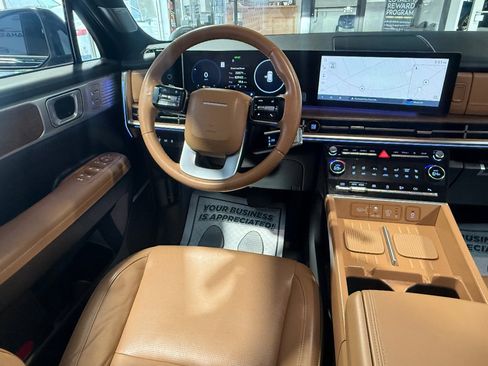 Used 2024 Hyundai Santa Fe Limited image 31