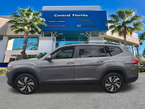Used 2024 Volkswagen Atlas SE FWD image 7