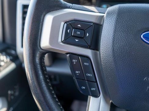 Used 2022 Ford F250 Lariat w/ Lariat Ultimate Package AWD/4WD image 26