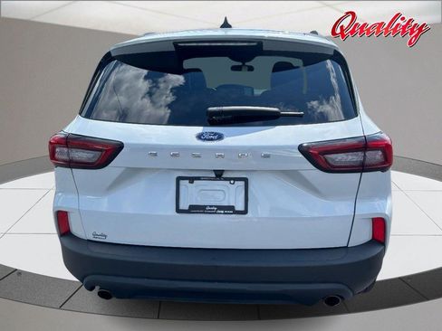 Used 2025 Ford Escape ST-Line FWD image 4