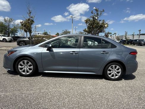 Used 2024 Toyota Corolla LE FWD image 7
