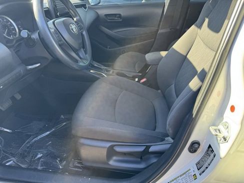 Certified 2022 Toyota Corolla LE image 6