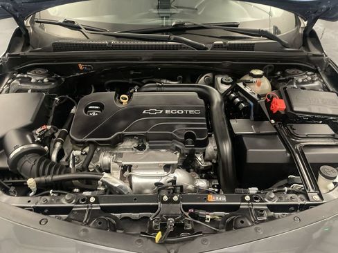 Used 2017 Chevrolet Malibu LT FWD image 23