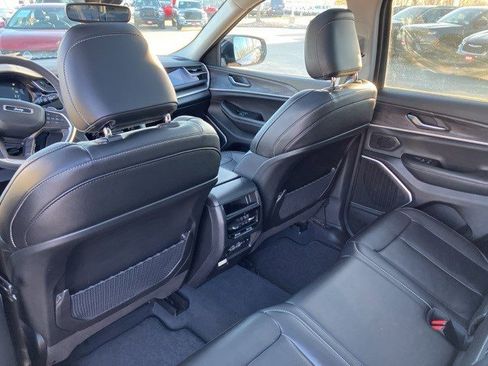 Used 2022 Jeep Grand Cherokee Limited 4xe image 23