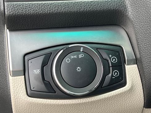 Used 2013 Ford Explorer FWD image 18