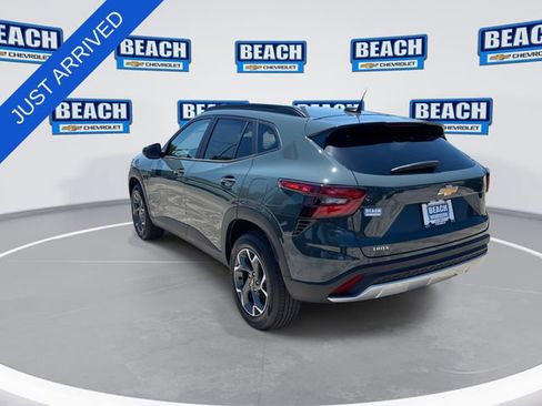 New 2026 Chevrolet Trax LT w/ Driver Confidence Package FWD image 6