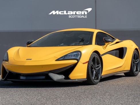 Used 2017 McLaren 570S Coupe RWD image 3