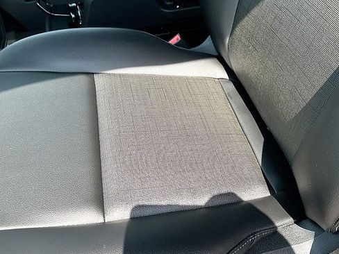 New 2026 Ford Transit 250 148 Medium Roof RWD image 19