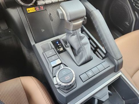 New 2026 Toyota 4Runner Limited image 19