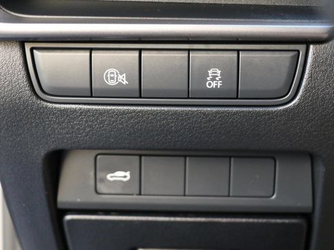 Certified 2025 MAZDA MAZDA3 s FWD image 16