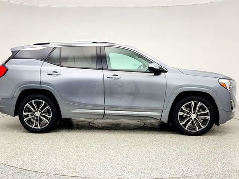 Used 2019 GMC Terrain Denali w/ Advanced Safety Package image 4