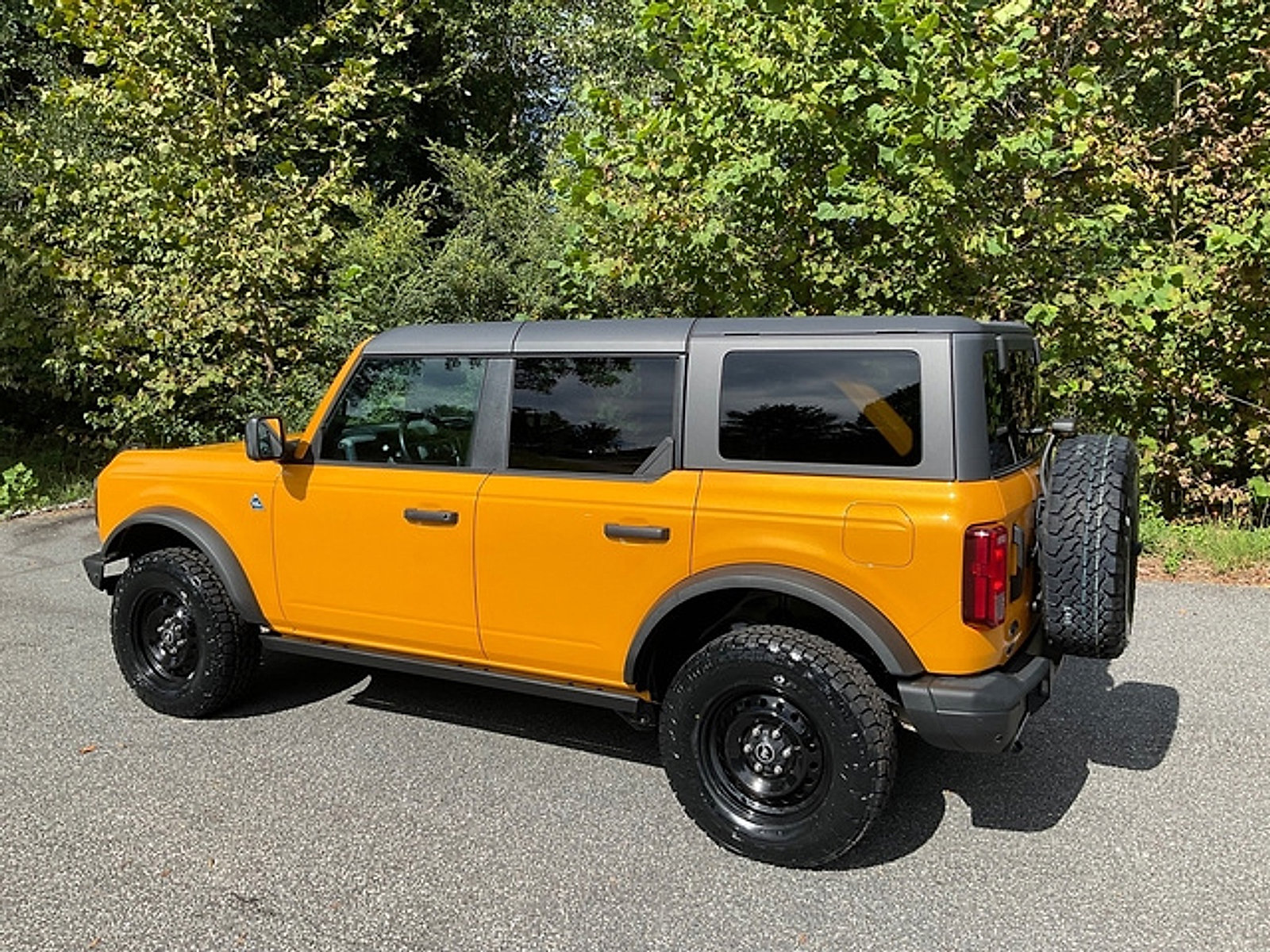 Used 2022 Ford Bronco Black Diamond AWD/4WD image 7