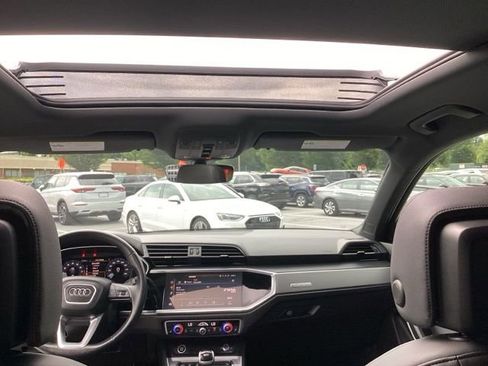 Used 2023 Audi Q3 2.0T Premium image 36