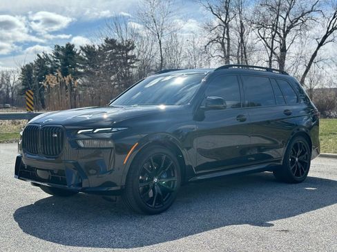 Certified 2025 BMW X7 M60i image 3