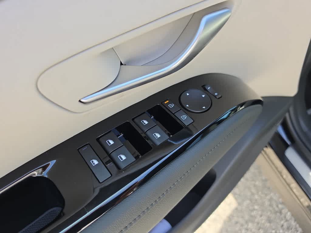 New 2026 Hyundai Tucson Limited AWD/4WD image 17