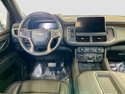 Used 2023 Chevrolet Suburban High Country w/ Advanced Technology Package AWD/4WD image 24