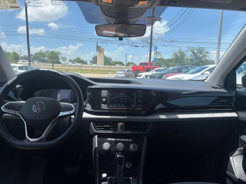 Used 2024 Volkswagen Taos S FWD image 30