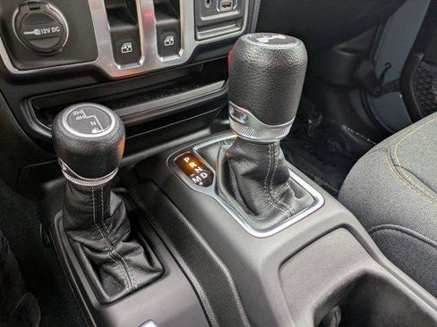 Certified 2024 Jeep Wrangler Sport S image 15