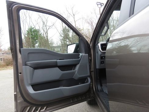 Used 2023 Ford F150 XLT AWD/4WD image 9