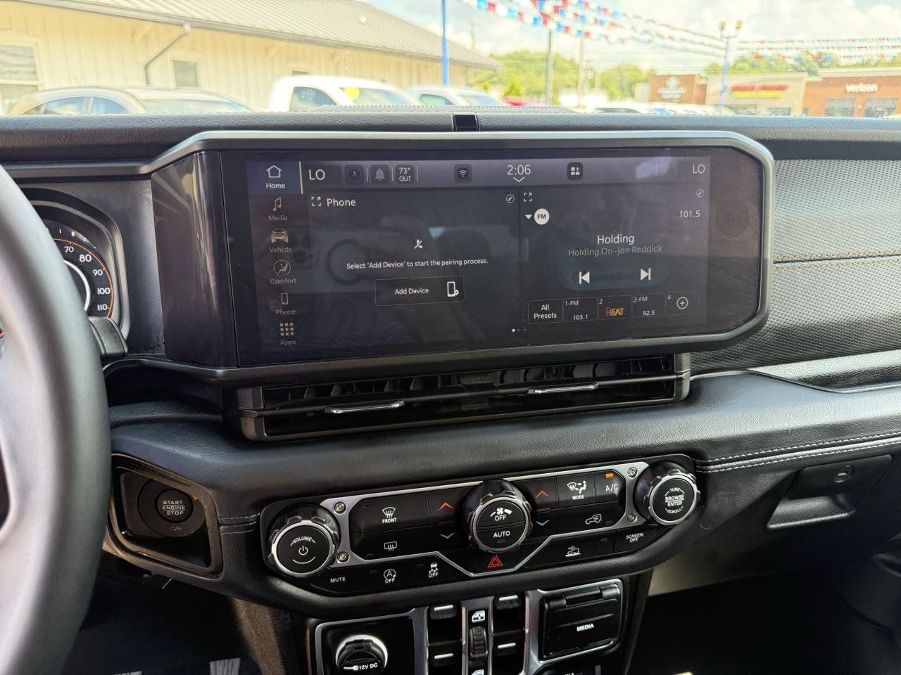 Used 2026 Jeep Gladiator Mojave AWD/4WD image 12