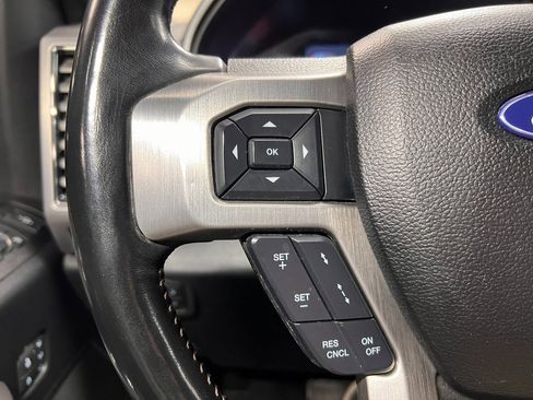 Used 2020 Ford F350 Platinum w/ FX4 Off-Road Package image 19