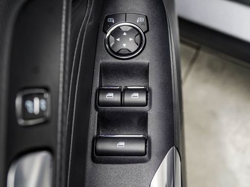 Used 2025 Ford Mustang Premium RWD image 35